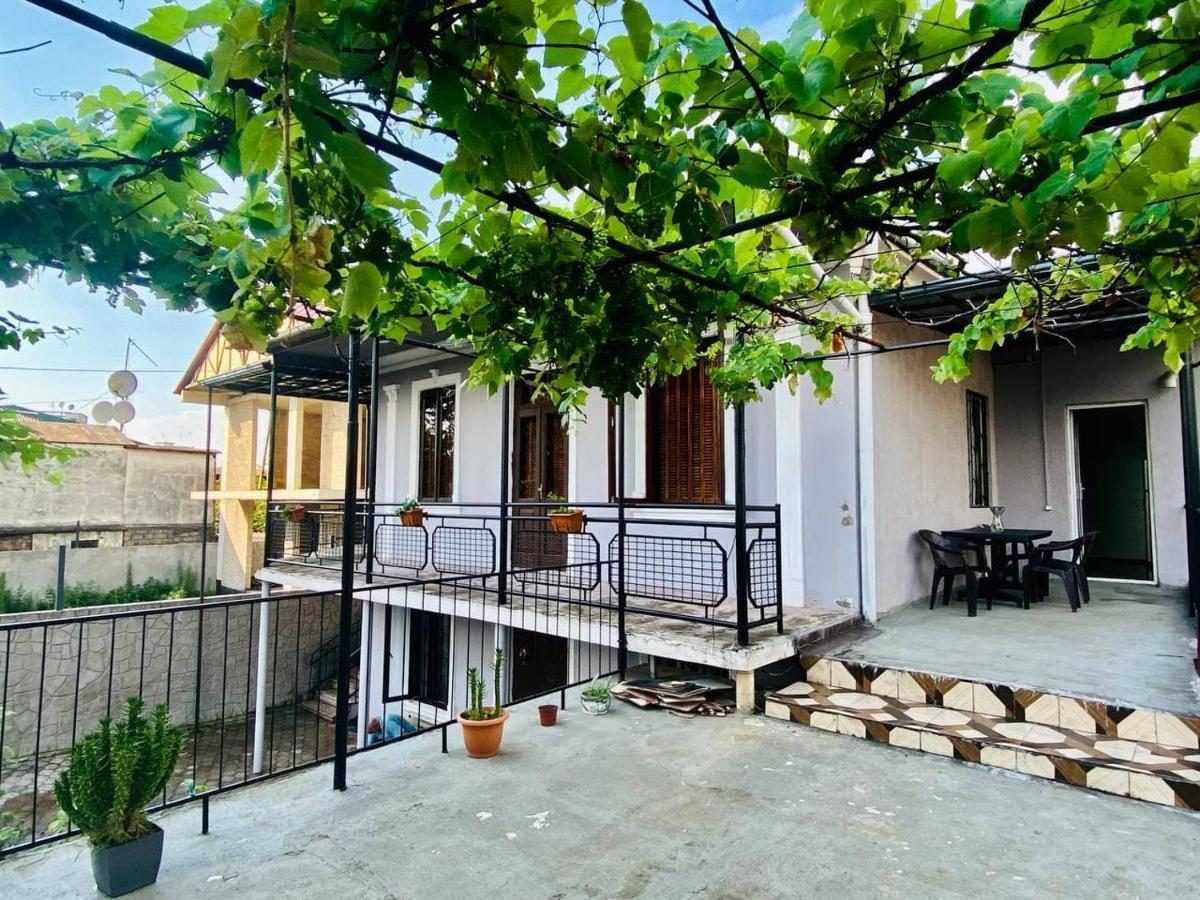 Naziti House Ξενοδοχείο Μπατούμι Εξωτερικό φωτογραφία