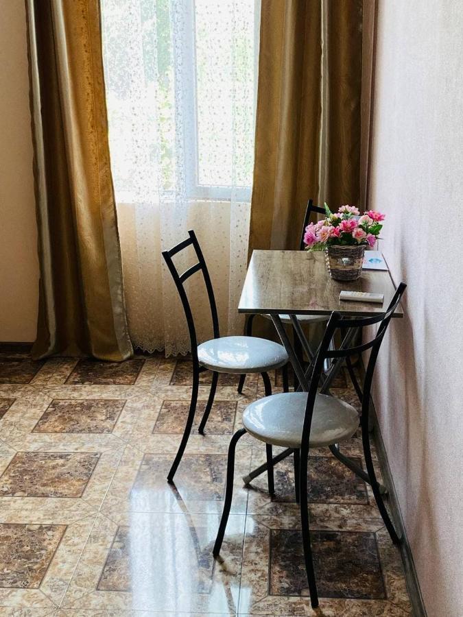 Naziti House Ξενοδοχείο Μπατούμι Εξωτερικό φωτογραφία